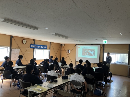 瀬戸内市立邑久中学校 バネ工場見学 - ばねとくらす
